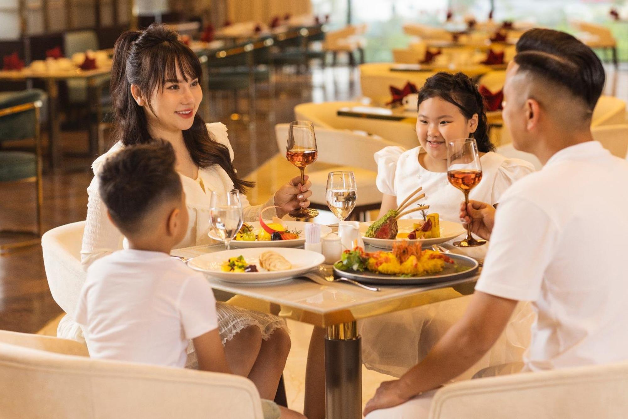 Radisson Blu Ha Long Bay Hotel Bagian luar foto