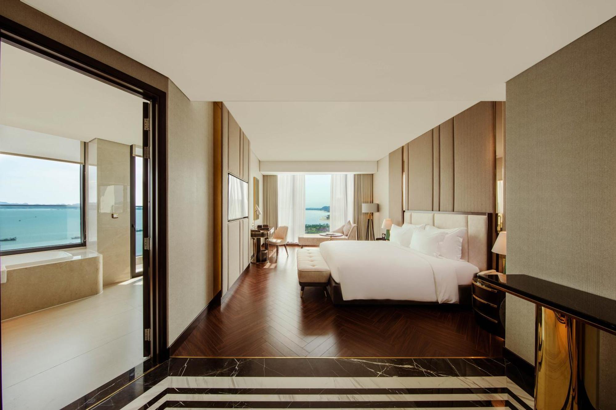Radisson Blu Ha Long Bay Hotel Bagian luar foto