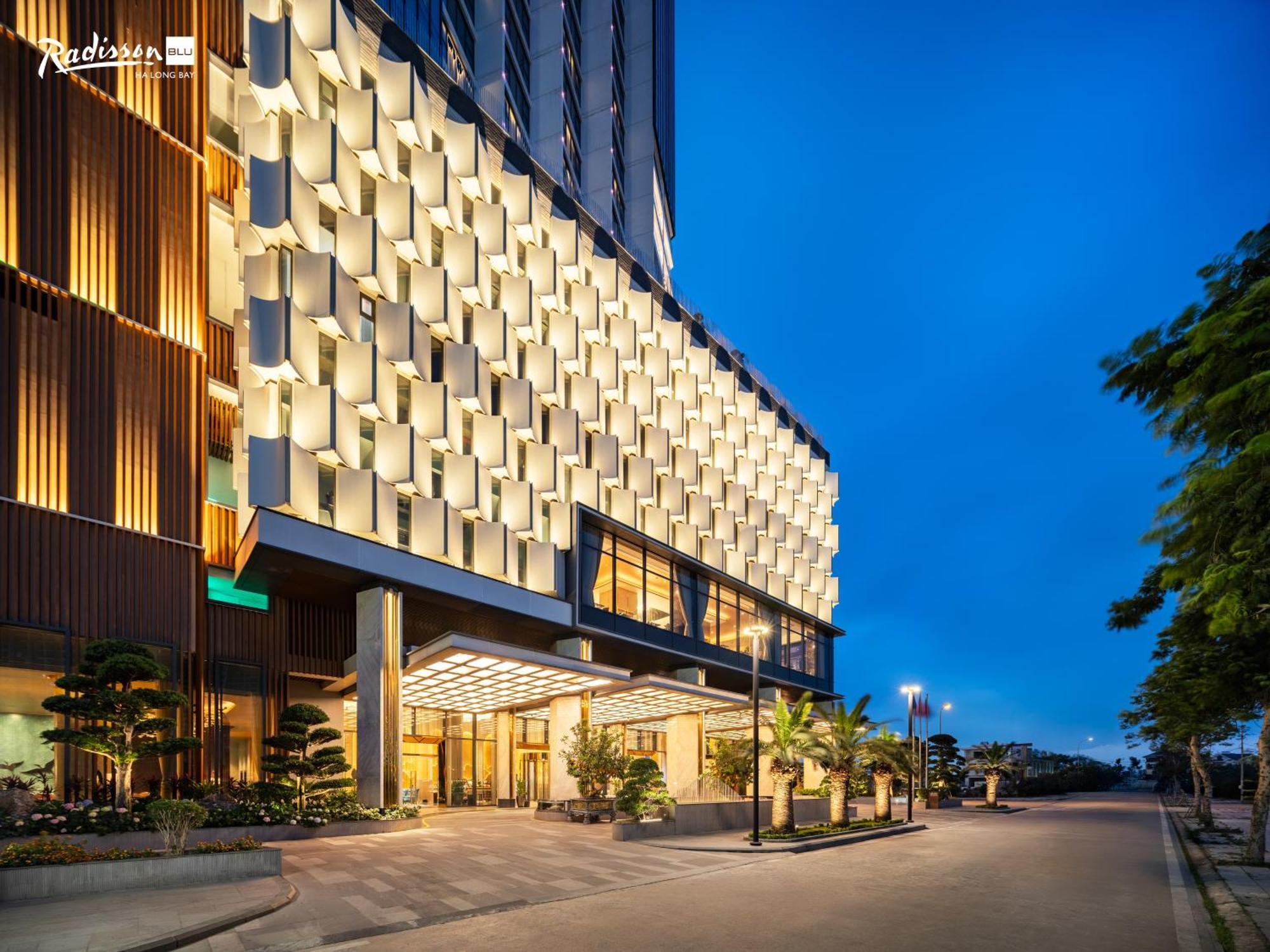 Radisson Blu Ha Long Bay Hotel Bagian luar foto