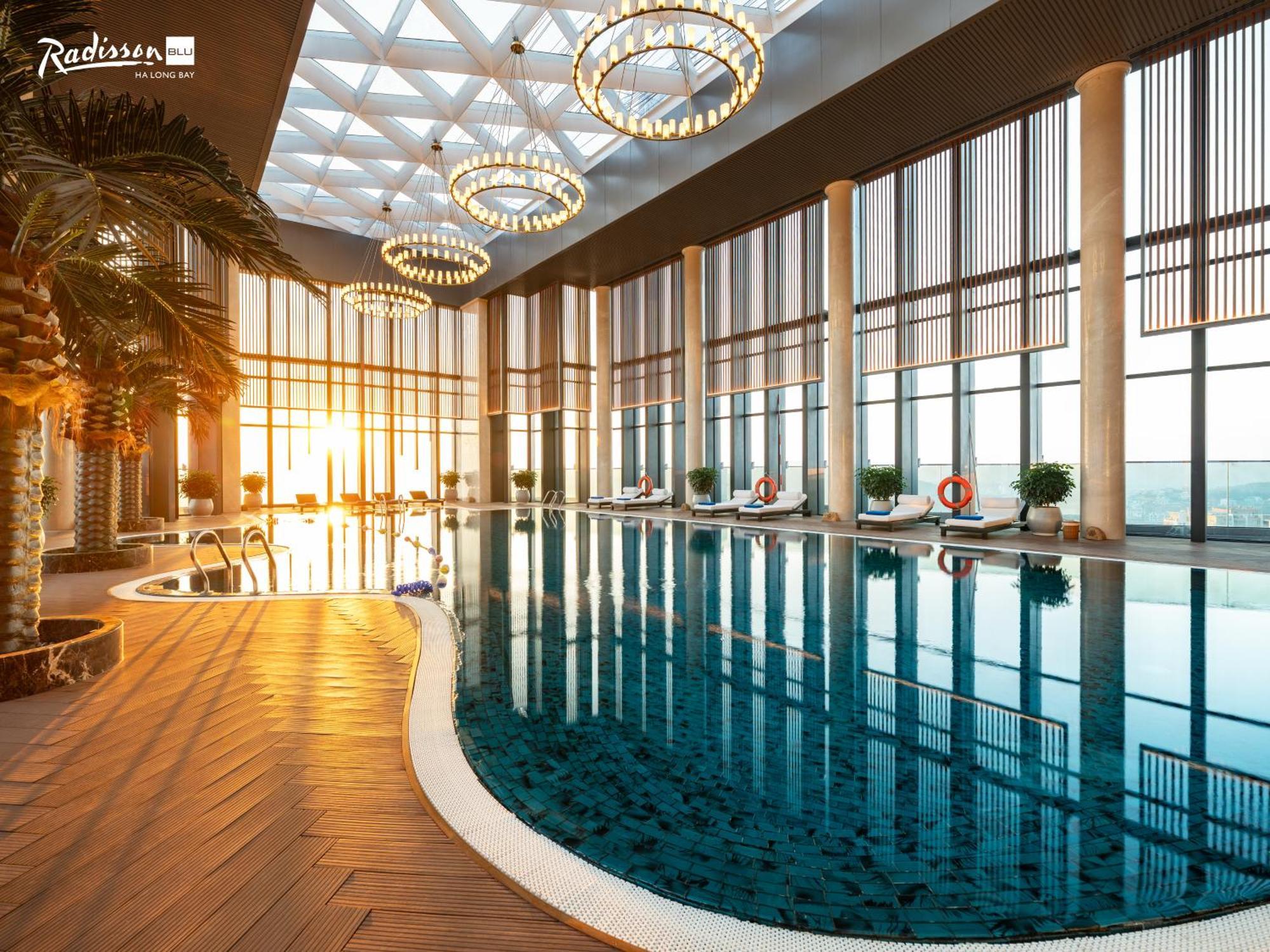 Radisson Blu Ha Long Bay Hotel Bagian luar foto