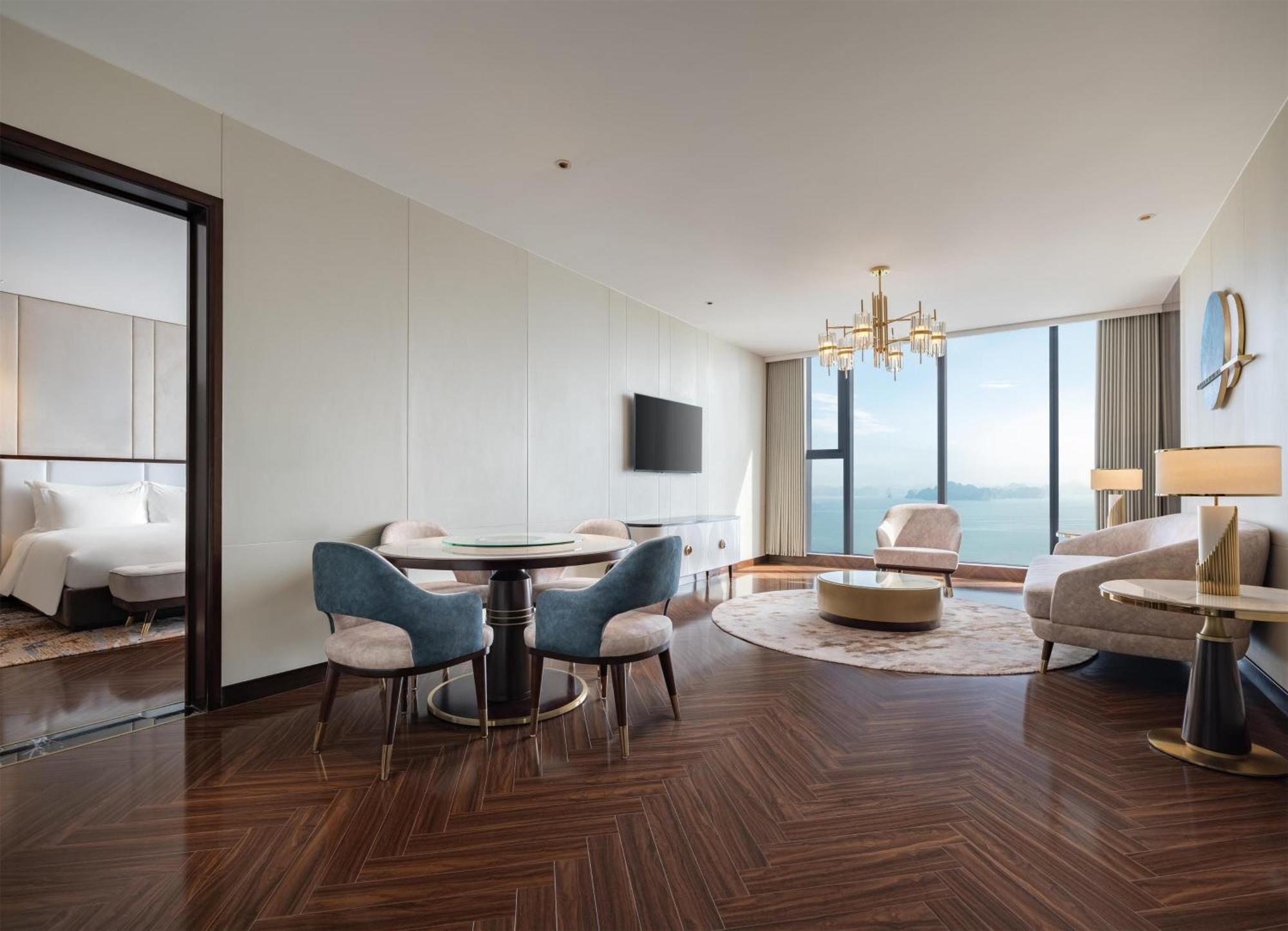 Radisson Blu Ha Long Bay Hotel Bagian luar foto
